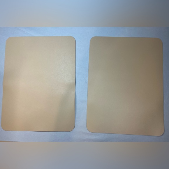 NWOT Tan Placemat & Coaster Set – 6 Placemats + 4 Coasters, Faux Leather/Vinyl - Picture 2 of 3